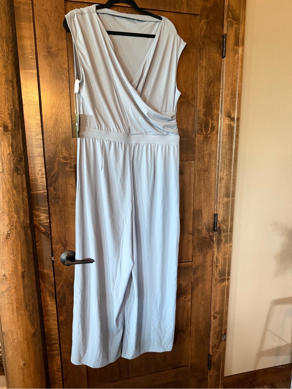 HALARA Light graySleeveless Wrap Jumpsuit Sz xl